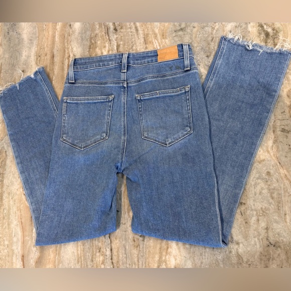 Women’s PAIGE Cindy Jean- Raw hem. Size 26 - Picture 4 of 7